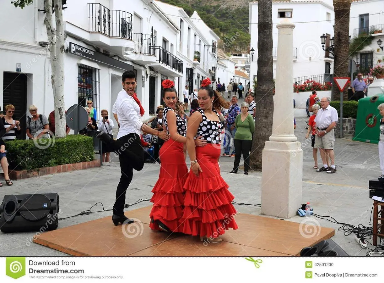 Casares Appart 2 Ch Dans Parc Tropical Avec Vue Sur Mer, Montagne Et Piscine