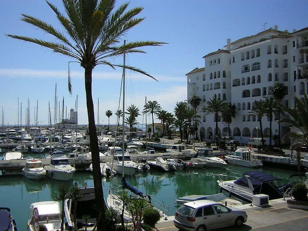 Casares Appart 2 Ch Dans Parc Tropical Avec Vue Sur Mer, Montagne Et Piscine Apartment