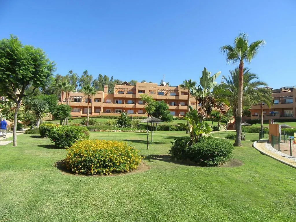 Apartment Casares Appart 2 Ch Dans Parc Tropical Avec Vue Sur Mer, Montagne Et Piscine Spain